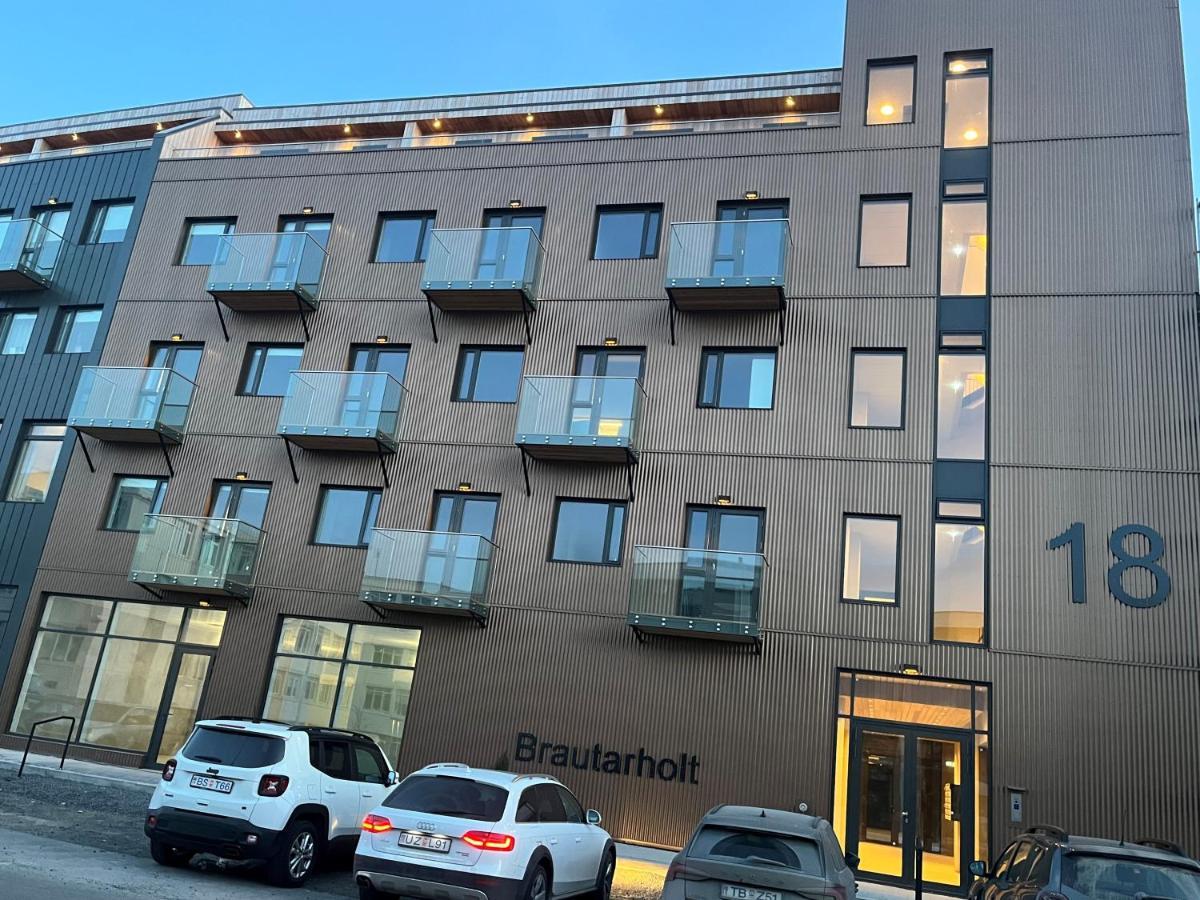 Iceland Sjf Apartments - 503 Reykjavík Eksteriør billede